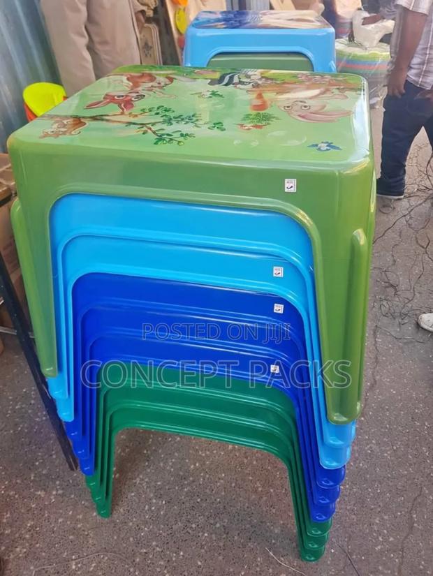 Kids Plastic Table - thumbnail 2