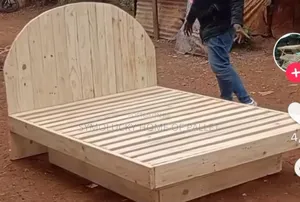 Queen Size ,5*6 Float Bed