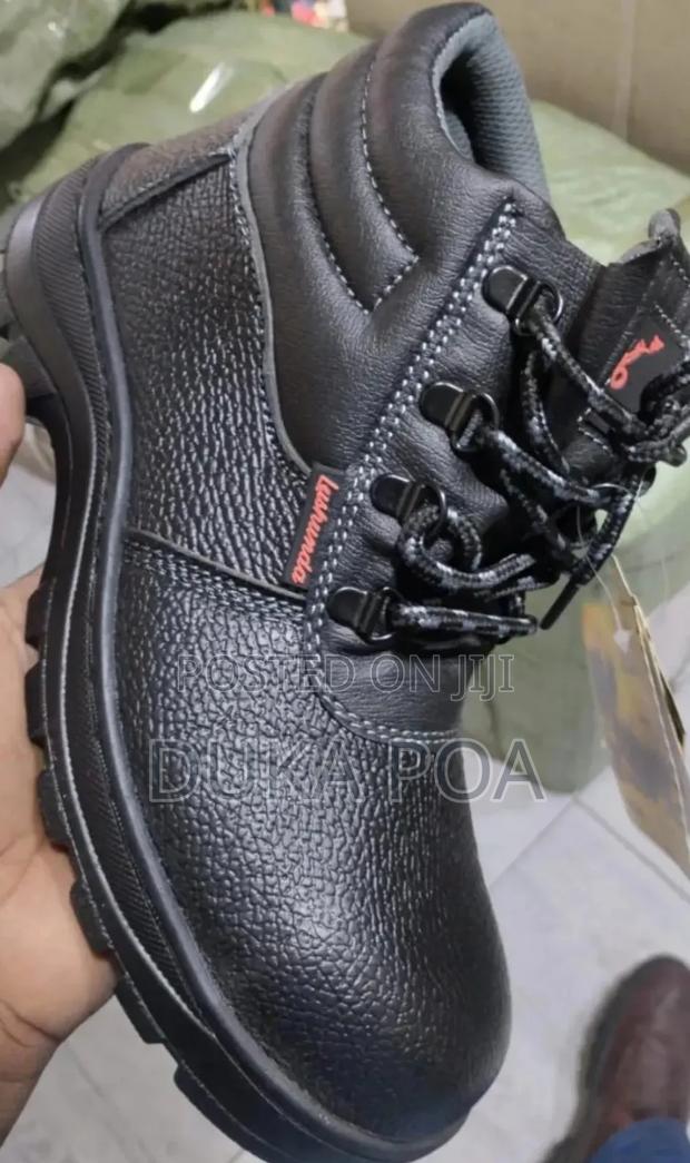 Safety Shoes - main view