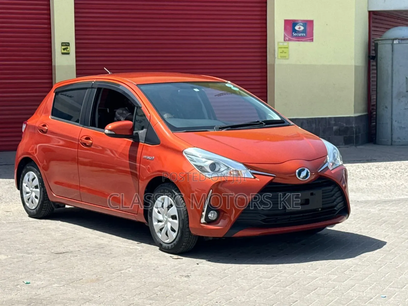 Toyota Vitz 1.5 FWD Hybrid 5dr 2018 Orange