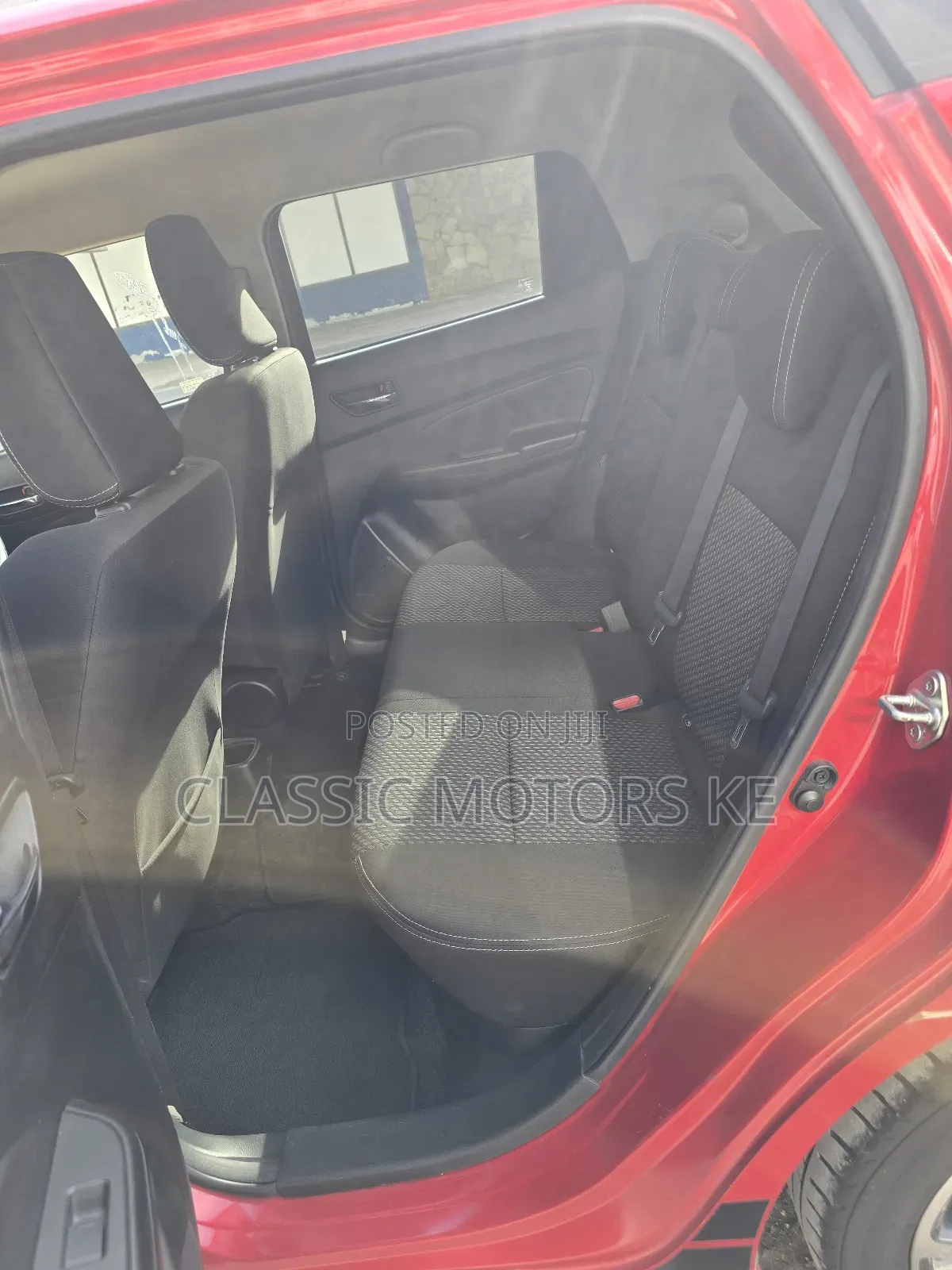 Suzuki Swift 2018 Red