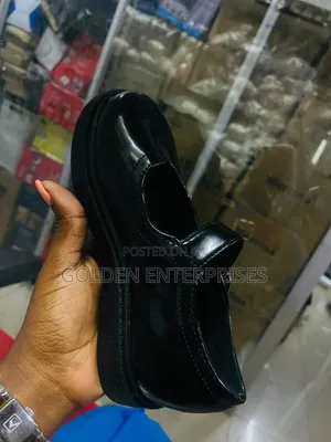 PURE BLACK WETLLOOK Girls School Shoes Sizes 21-31