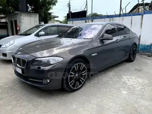 BMW 528i 2013 Gray