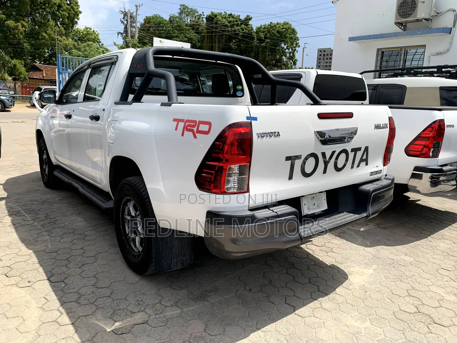 Toyota Hilux TRD White 4x4 2017 Off white