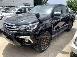 Toyota Hilux 2018 Matt Black
