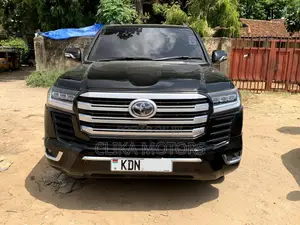 Toyota Land Cruiser 5.7 V8 VX-S 2012 Black