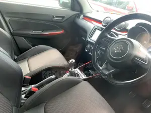 Suzuki Swift 2017 Red