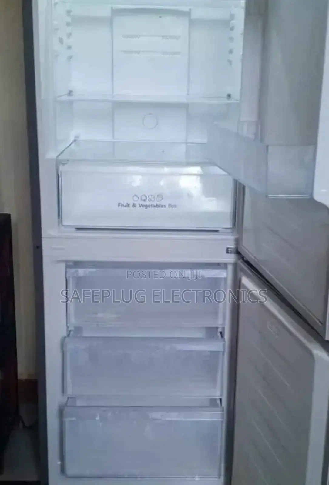 Hisense Water Dispenser Fridge With Non Frost 292l Capacity