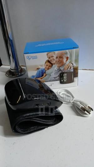 Rechargable Wrist BP - main view