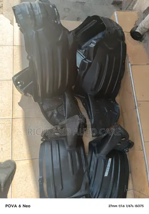 Toyota Vellfire Anh20/Anh30 Stone Guards