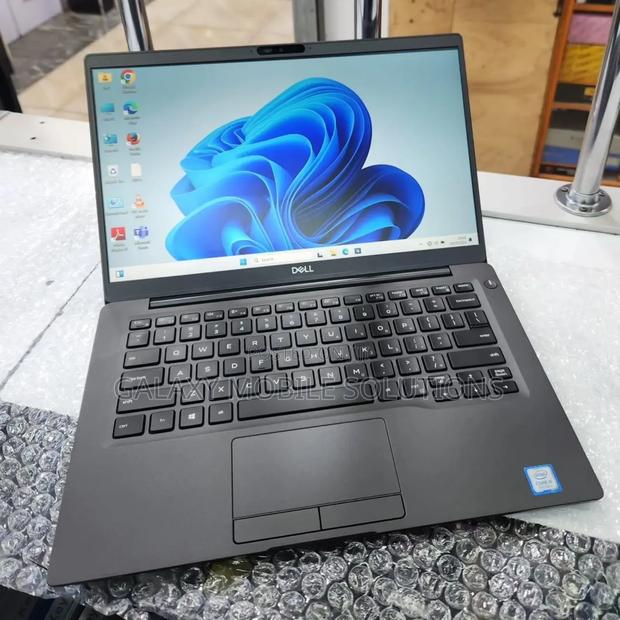 Laptop Dell Latitude 7400 8GB Intel Core I7 SSD 256GB - main view