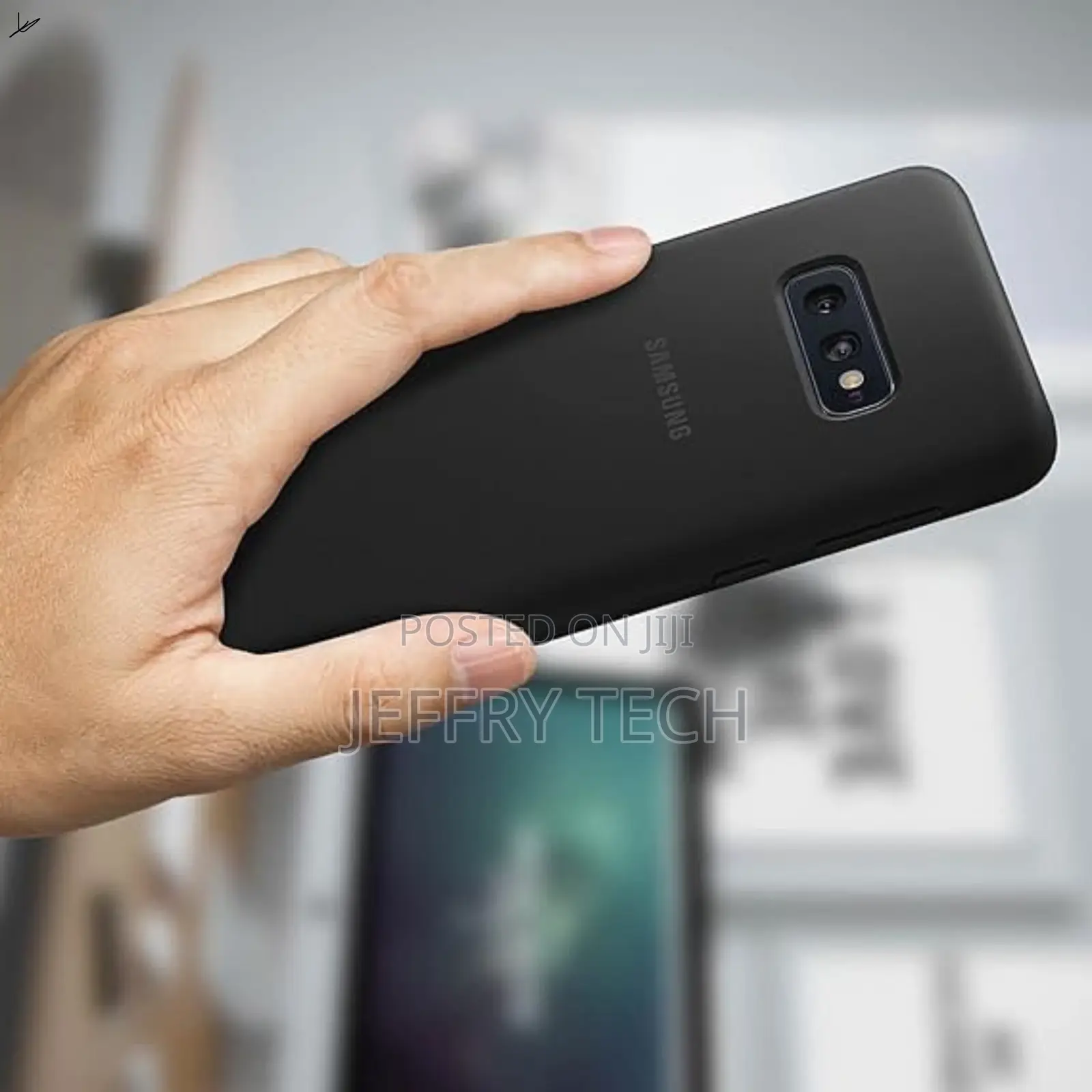 Samsung Galaxy S10e Soft Touch Silicon Cover - Black
