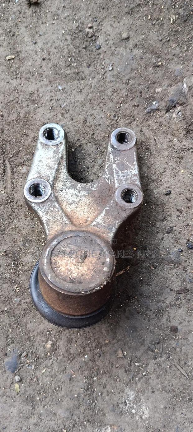 Nissan Vannette, Bongo Lower Upper Ball Joints Available. - thumbnail 3