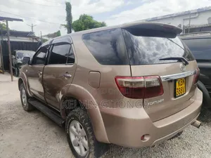 Toyota Fortuner 2008 Brown