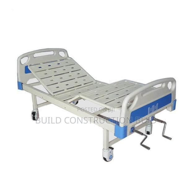 Double Crank Hosp. Beds - main view