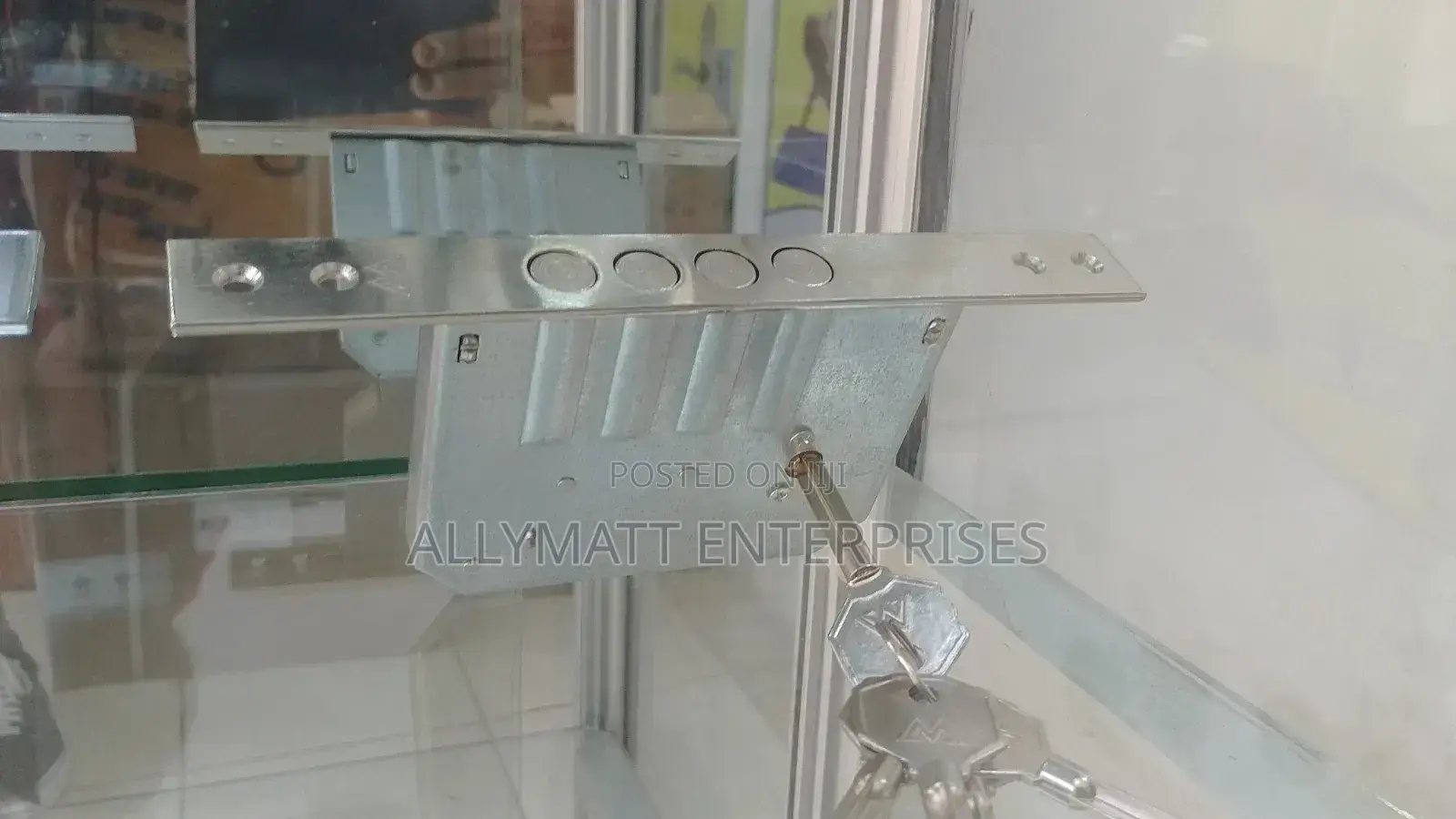 Silver Dead Lock