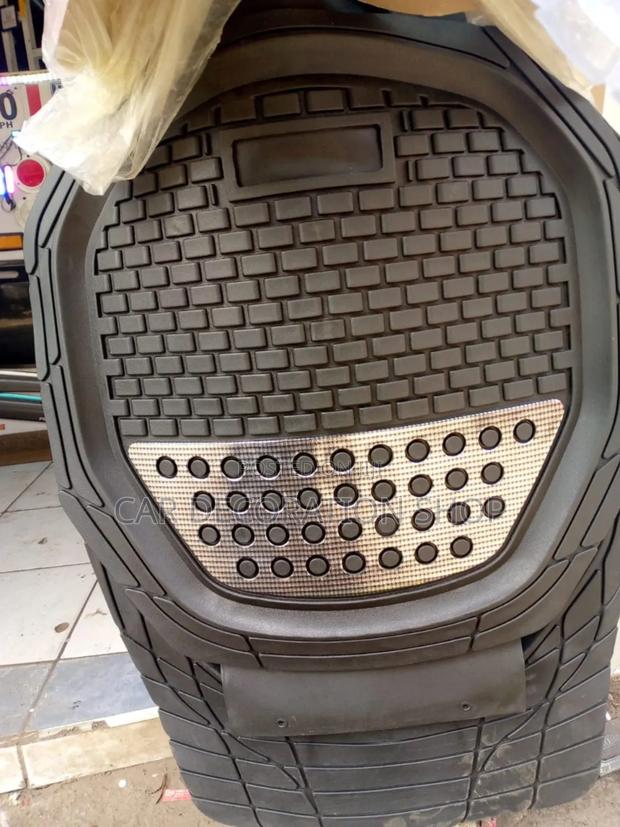 Grey 5pc Classy Universal Carpet Floor Mats