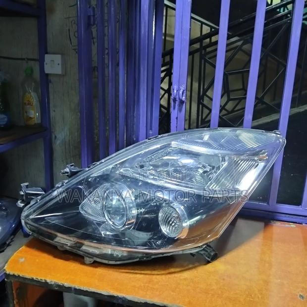 Toyota Isis 2012 Non Xenon Ex Japan Headlamp - thumbnail 2