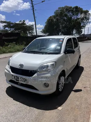 Toyota Passo 2017 White