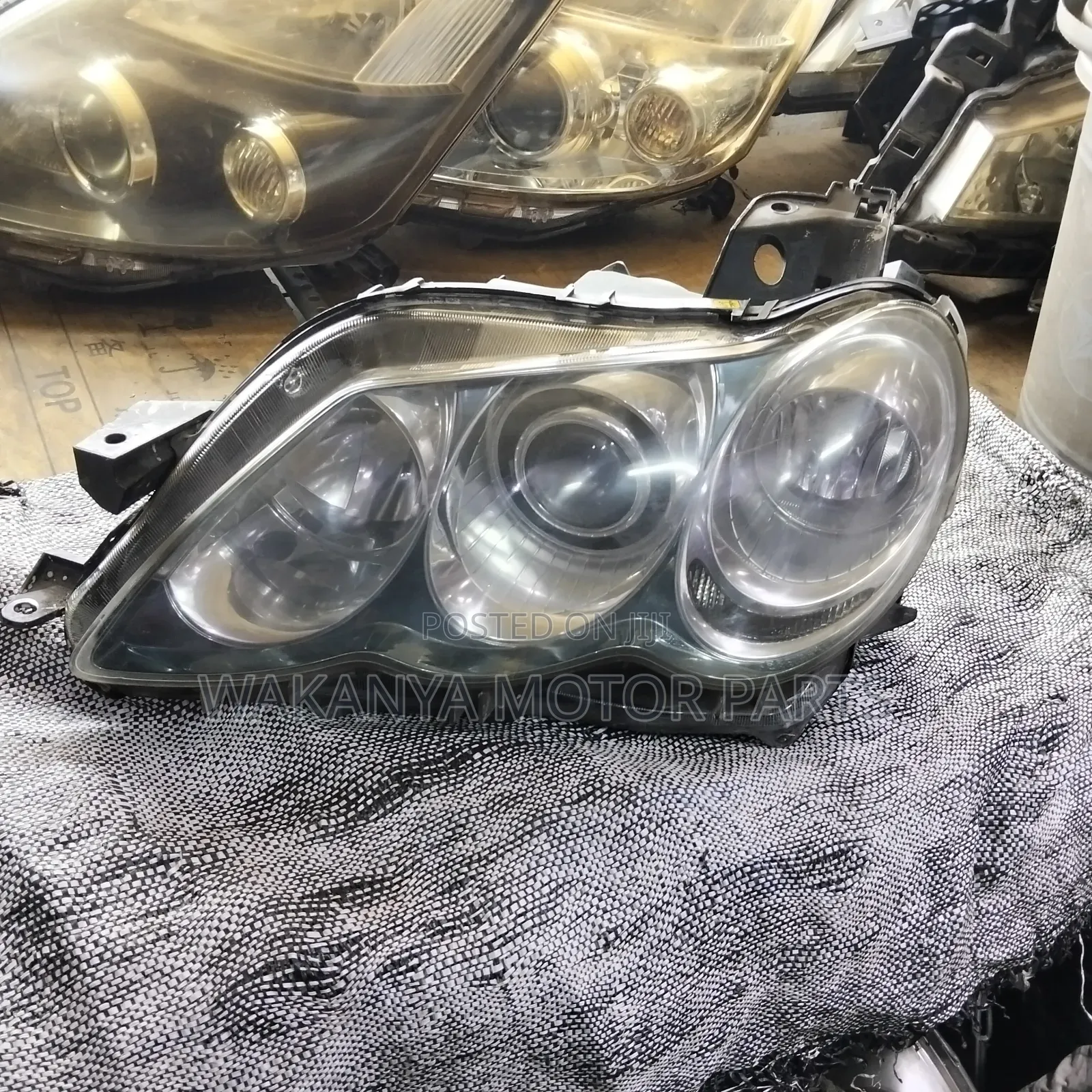 Toyota Mark X 2005/2008 Zenon Headlight, Ex Japan
