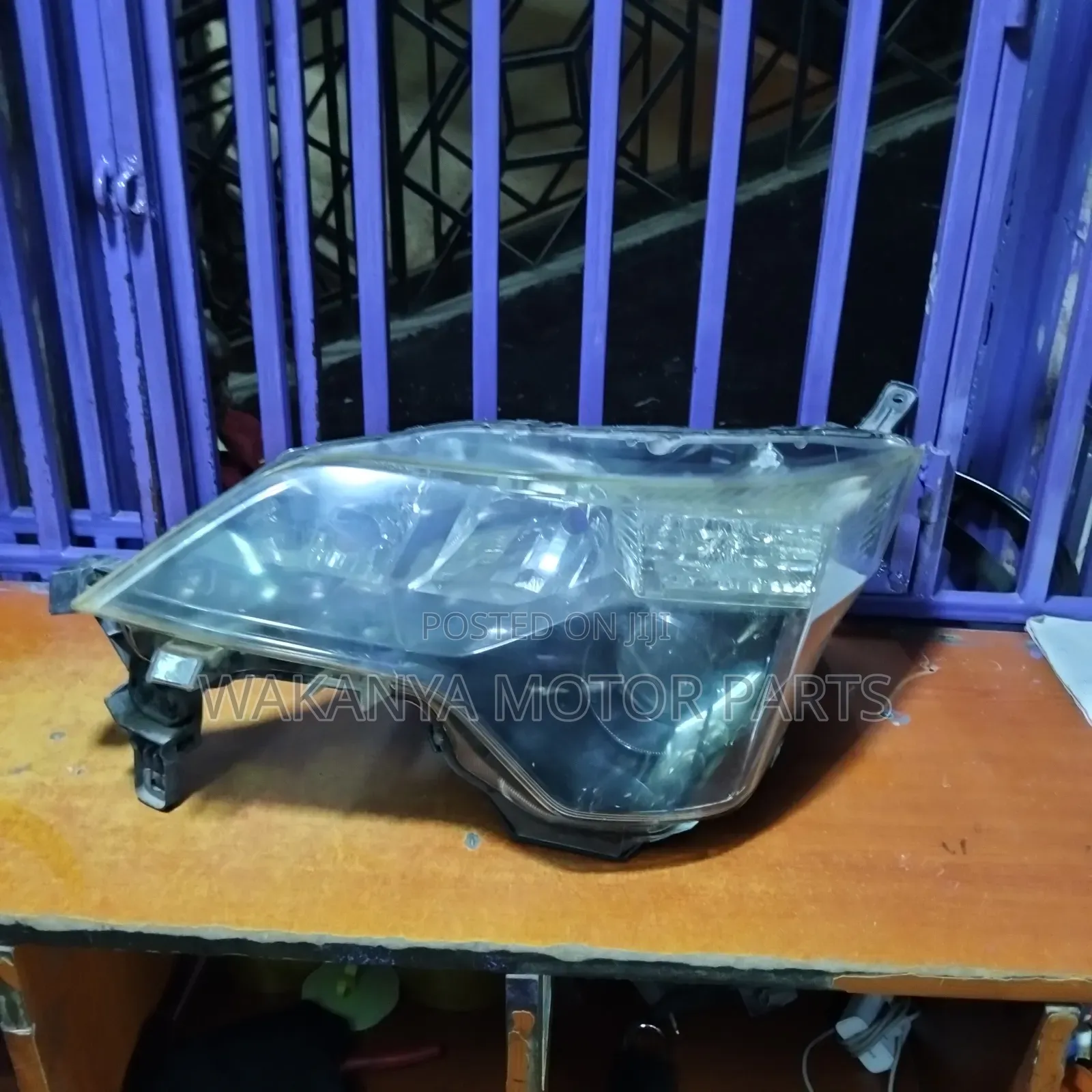Toyota Spade ZENON Headlight, Model 2012 Onwards. Ex Japan