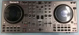 Numark NS4 FX Professional Dj Contoller