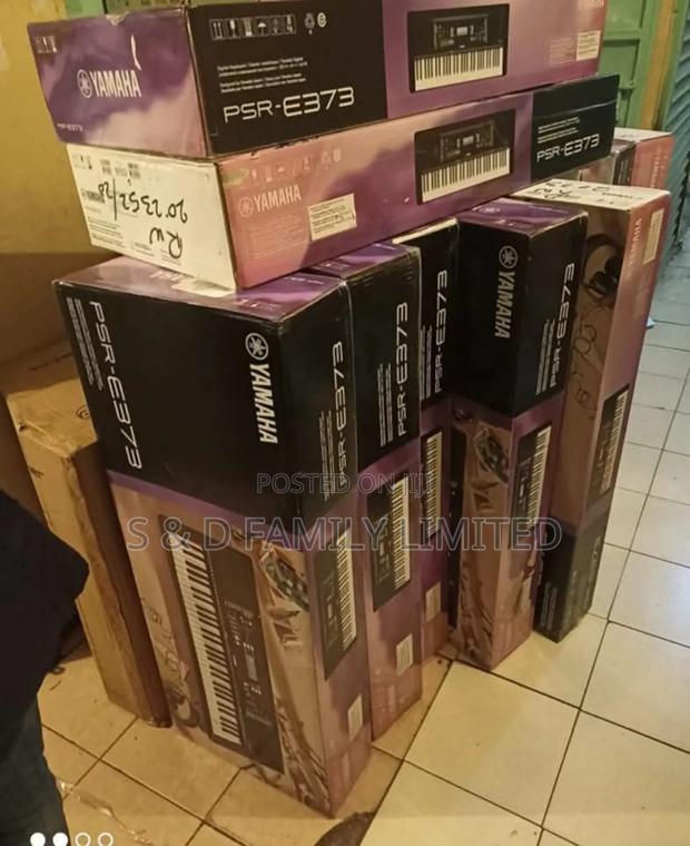 Yamaha Portable Keyboard E373 - thumbnail 3