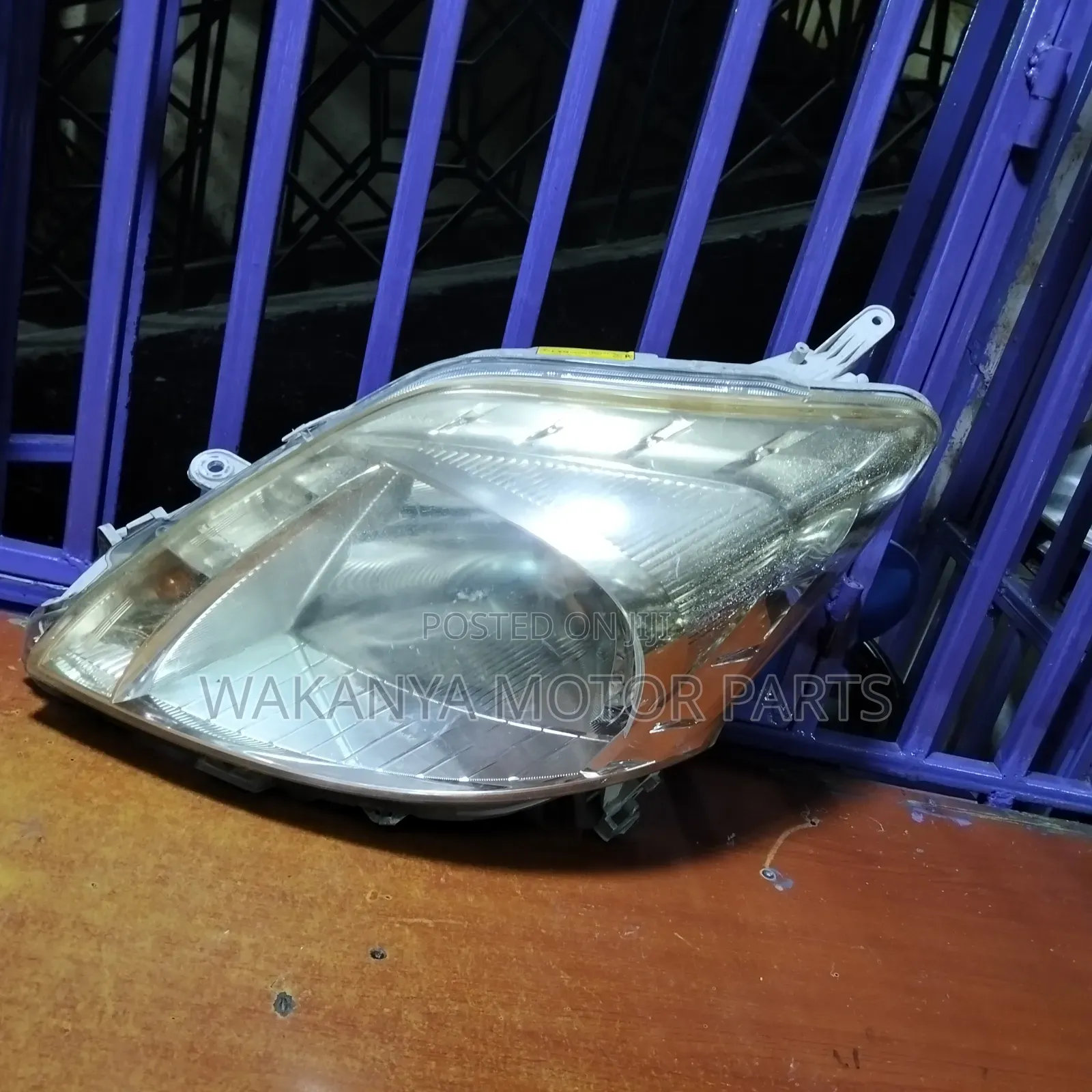 Toyota Passo Sette Zenon Headlight, Clean Ex Japan