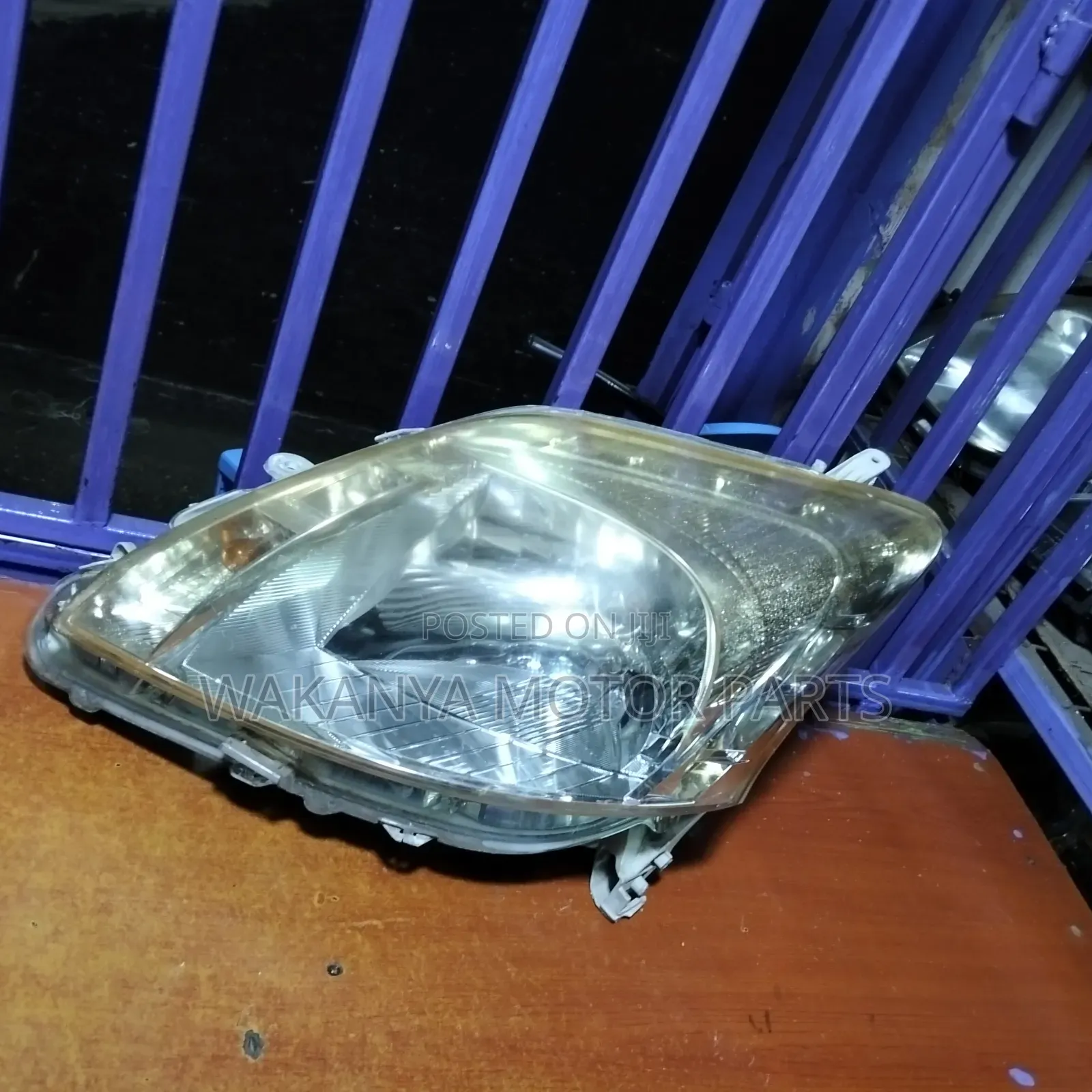 Toyota Passo Sette Zenon Headlight, Clean Ex Japan