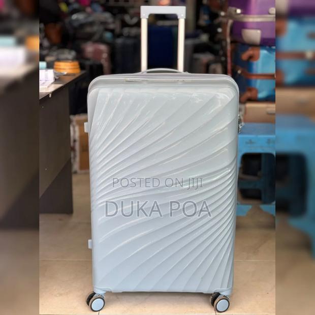 Fashion 3 in 1 Unbreakable Laxurious Suitcace - thumbnail 2