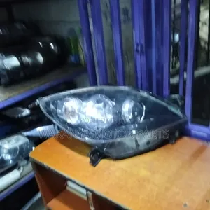 Mazda Demio 2005/2007 XENON Headlamp, Clean Ex Japan