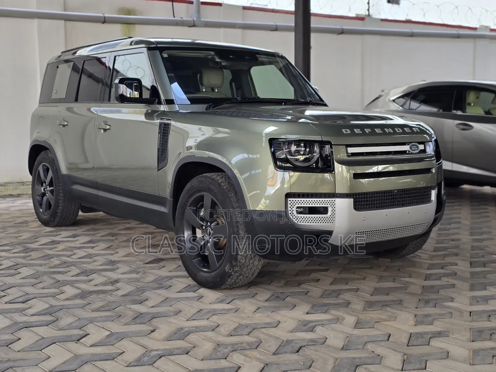 Land Rover Defender X-Dynamic HSE 2022 Green