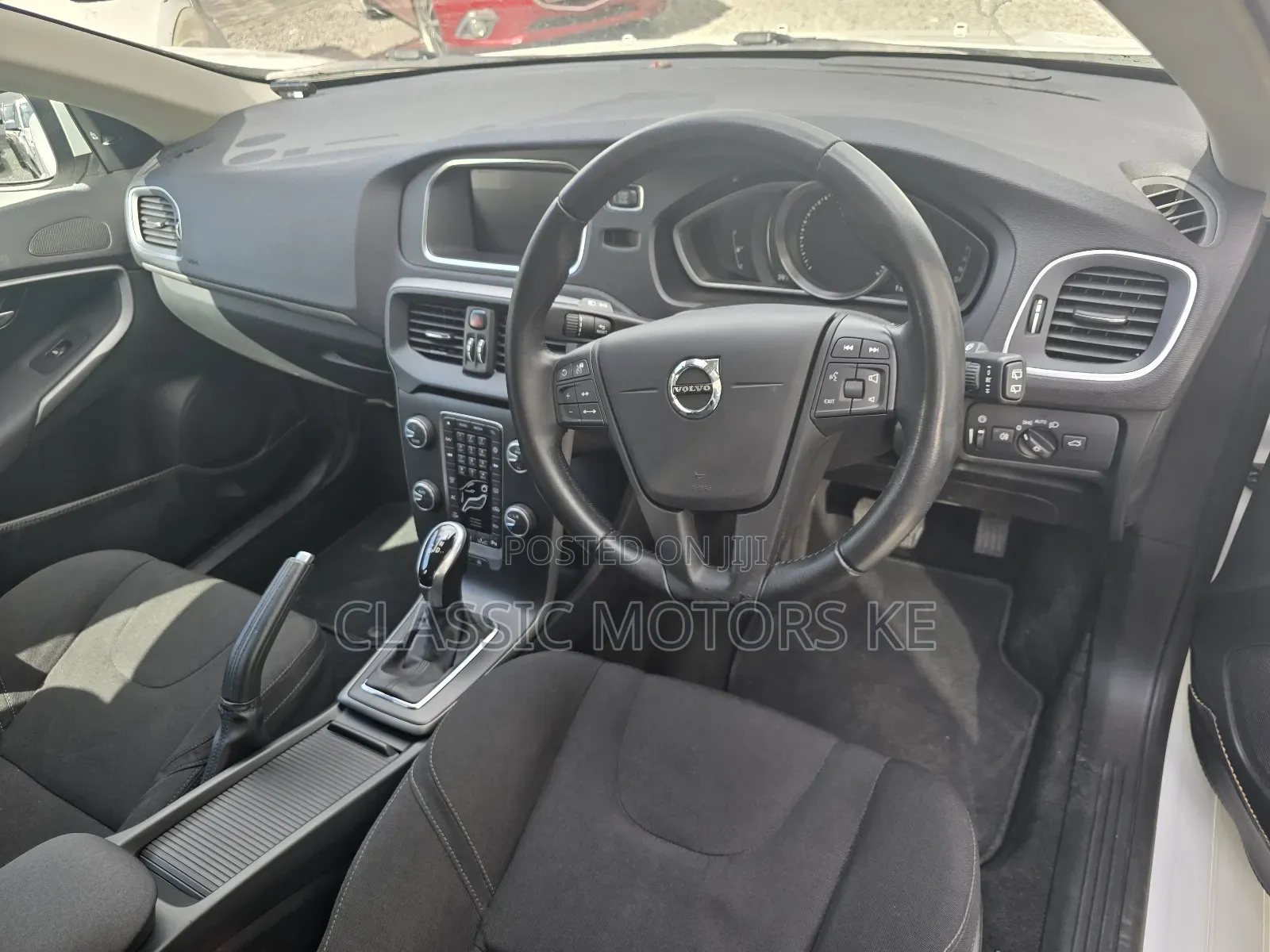 Volvo V40 2018 White