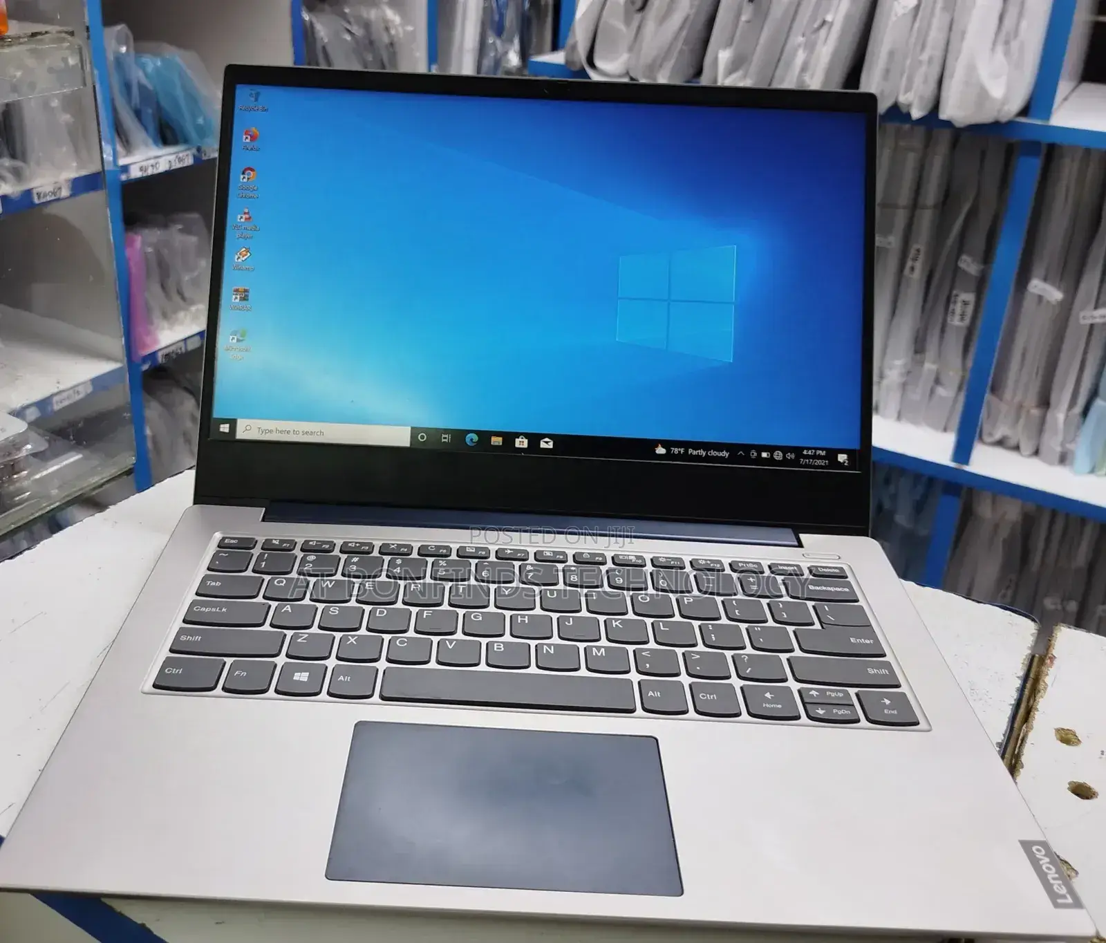 Laptop Lenovo IdeaPad S340 20GB Intel Core I5 HDD+SSD 256GB
