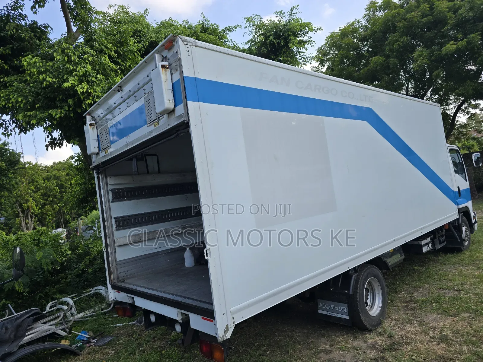 Isuzu FRR Freezer