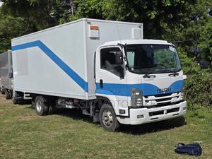 Isuzu FRR Freezer - main view
