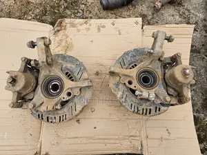 Subaru GC3 Front Wheel Hubs