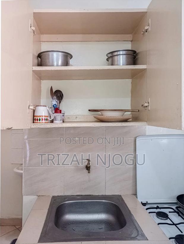 Airbnb Studio - thumbnail 5