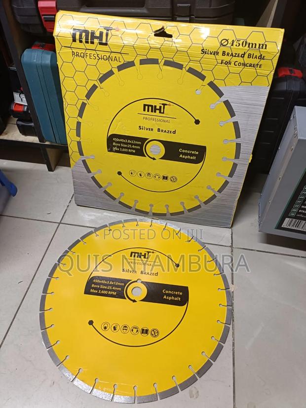 Affordable 18" Concrete Cut Disc - thumbnail 3