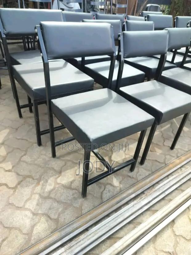 Awesome Caterina/Office Sit - main view