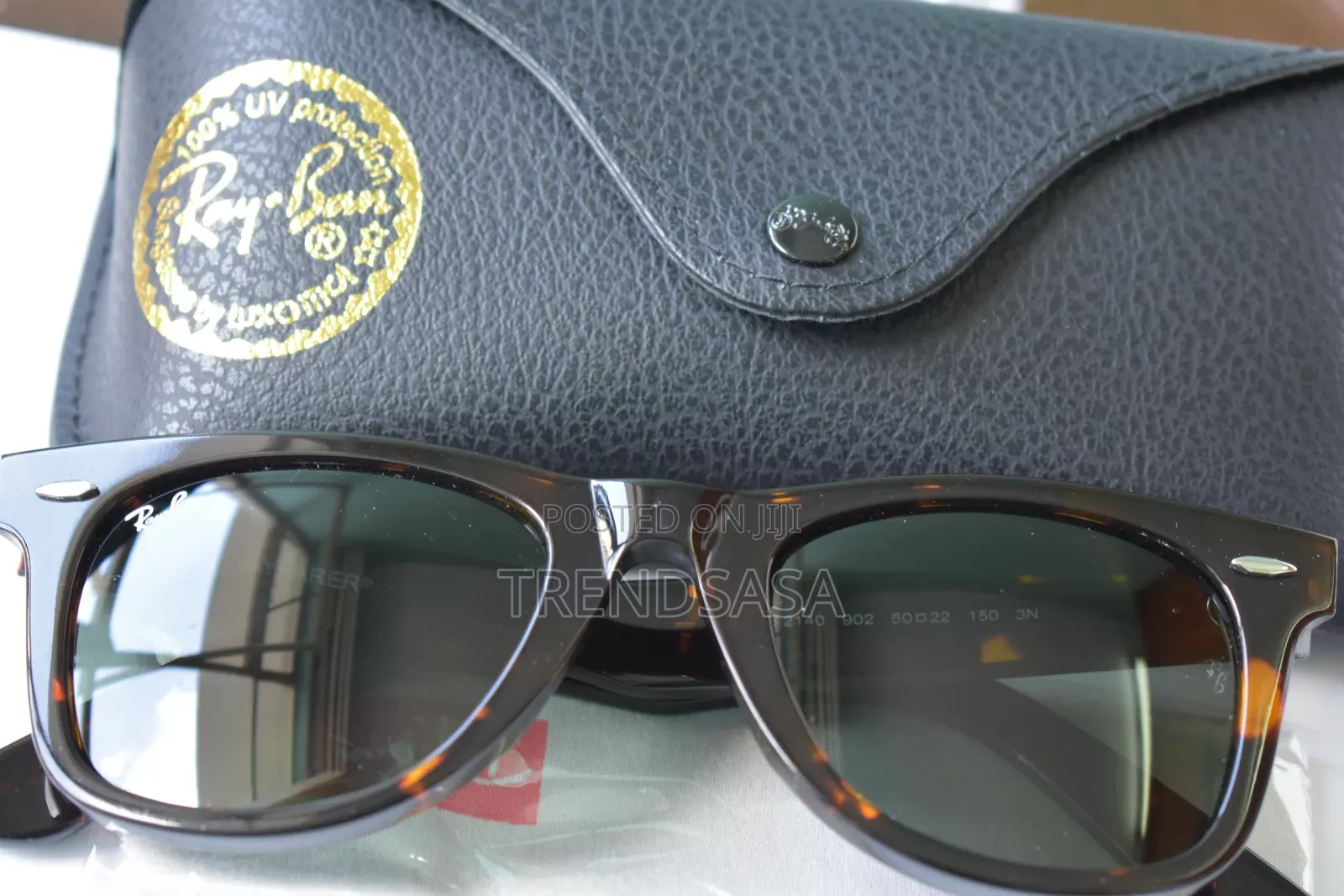 Raybans Wayfarers Turtle Frame Sunglasses