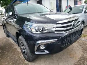 Toyota Hilux 2019 Black