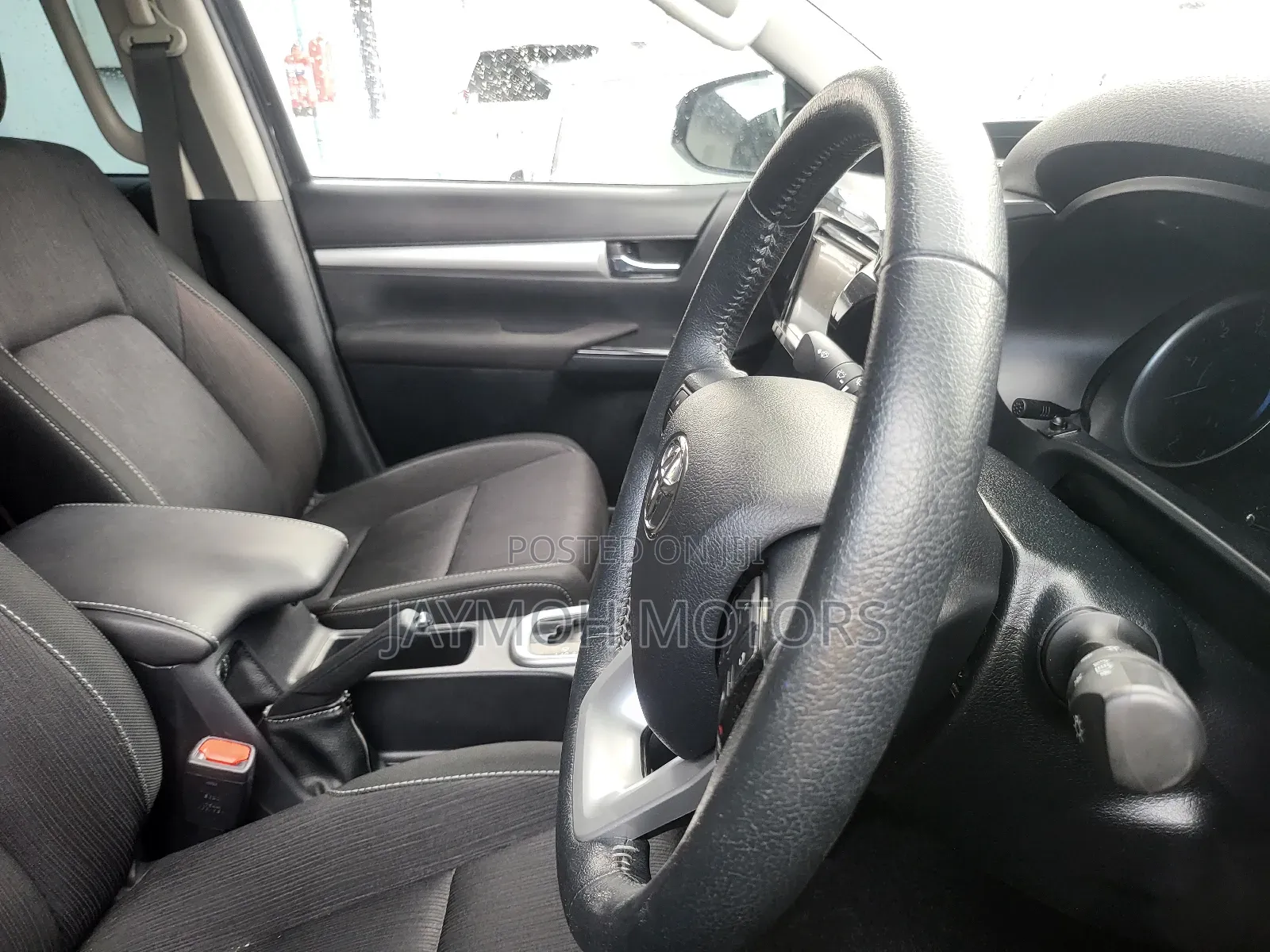 Toyota Hilux 2019 Black