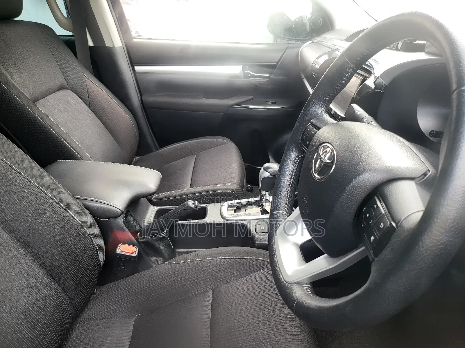 Toyota Hilux 2019 Black