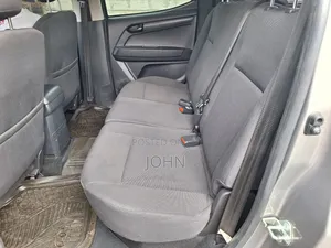 Isuzu D-MAX 2022 Gray