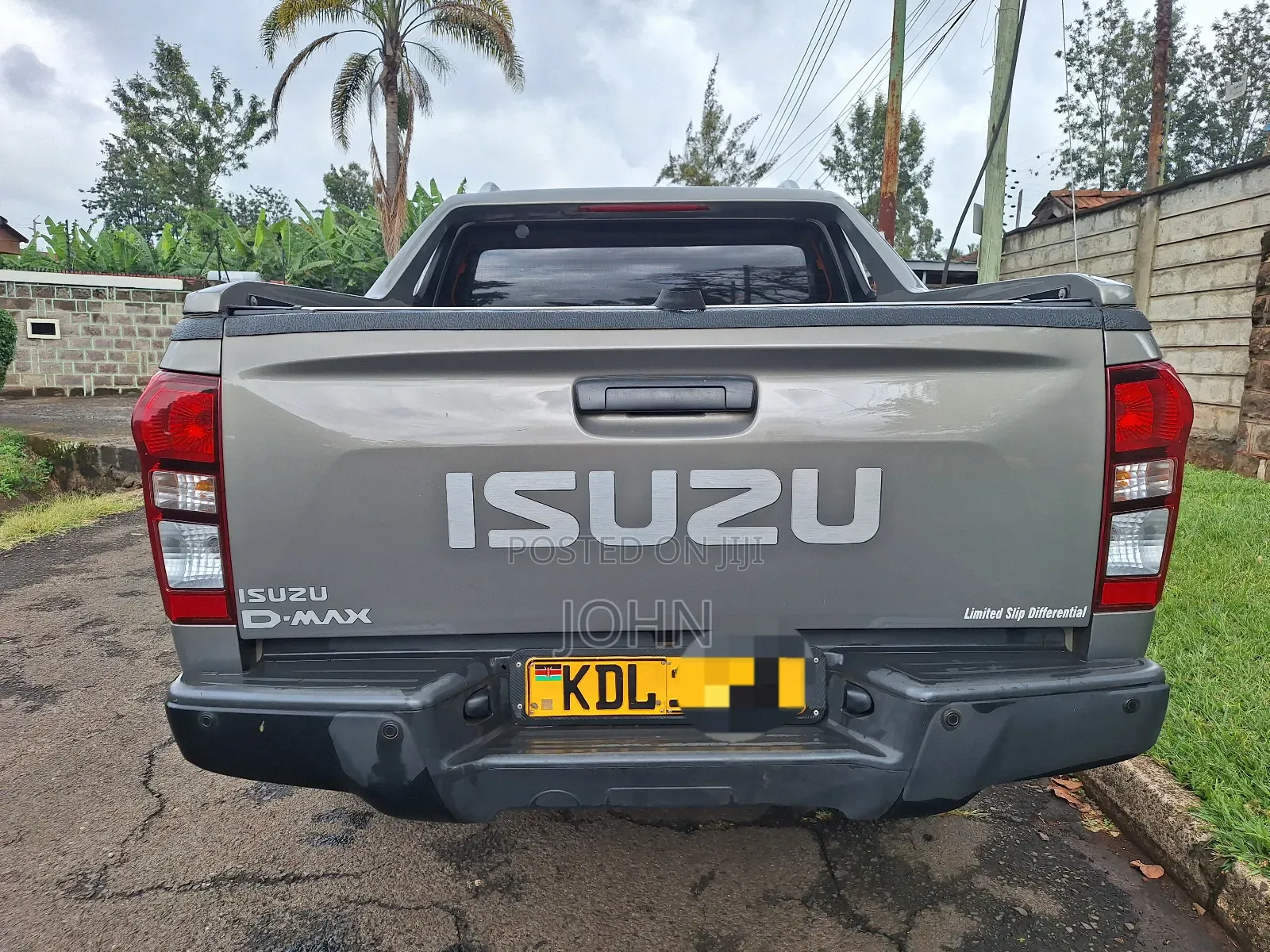 Isuzu D-MAX 2022 Gray