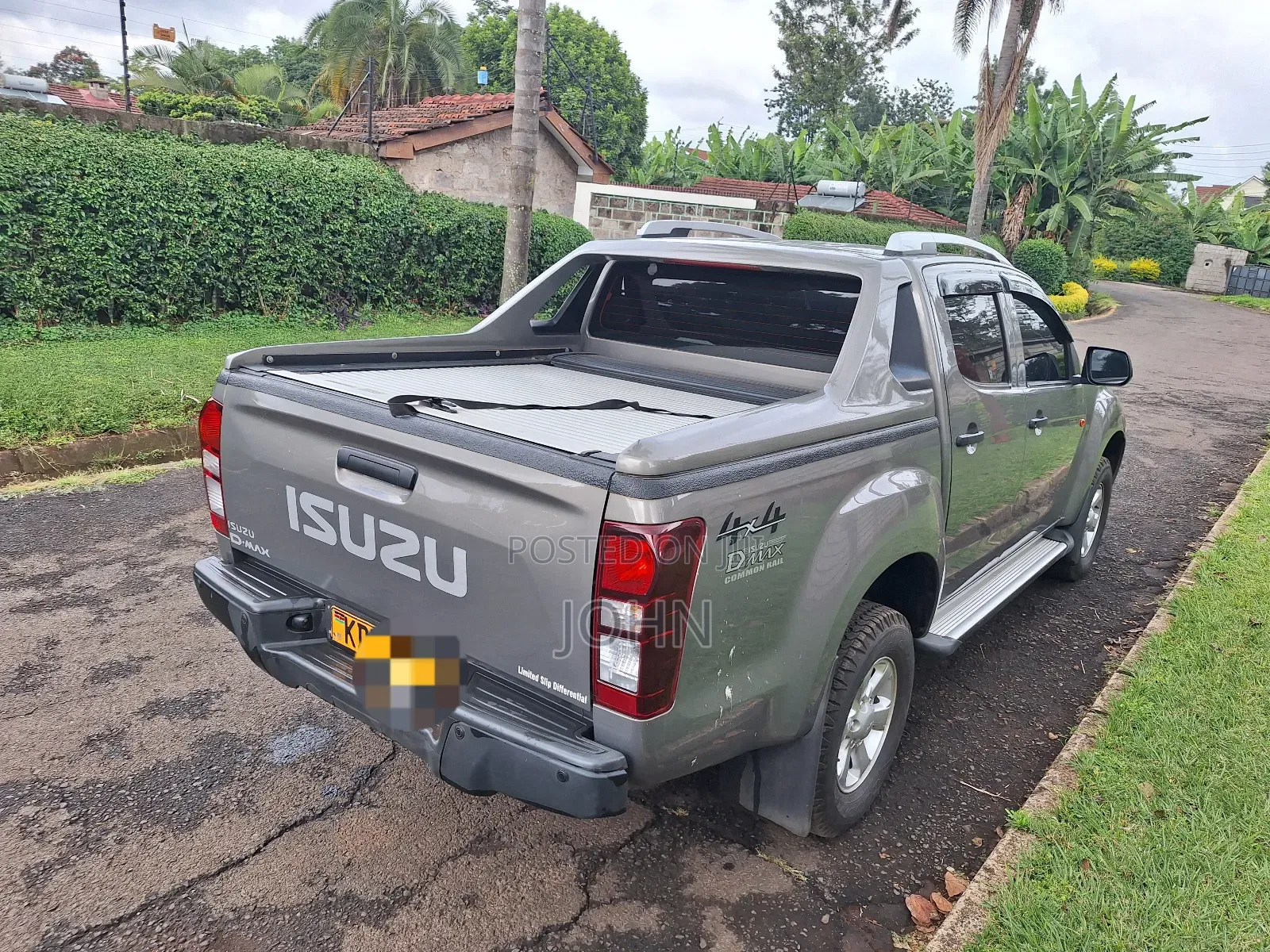 Isuzu D-MAX 2022 Gray