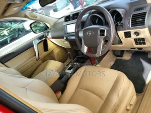 Toyota Land Cruiser Prado 2017 Red