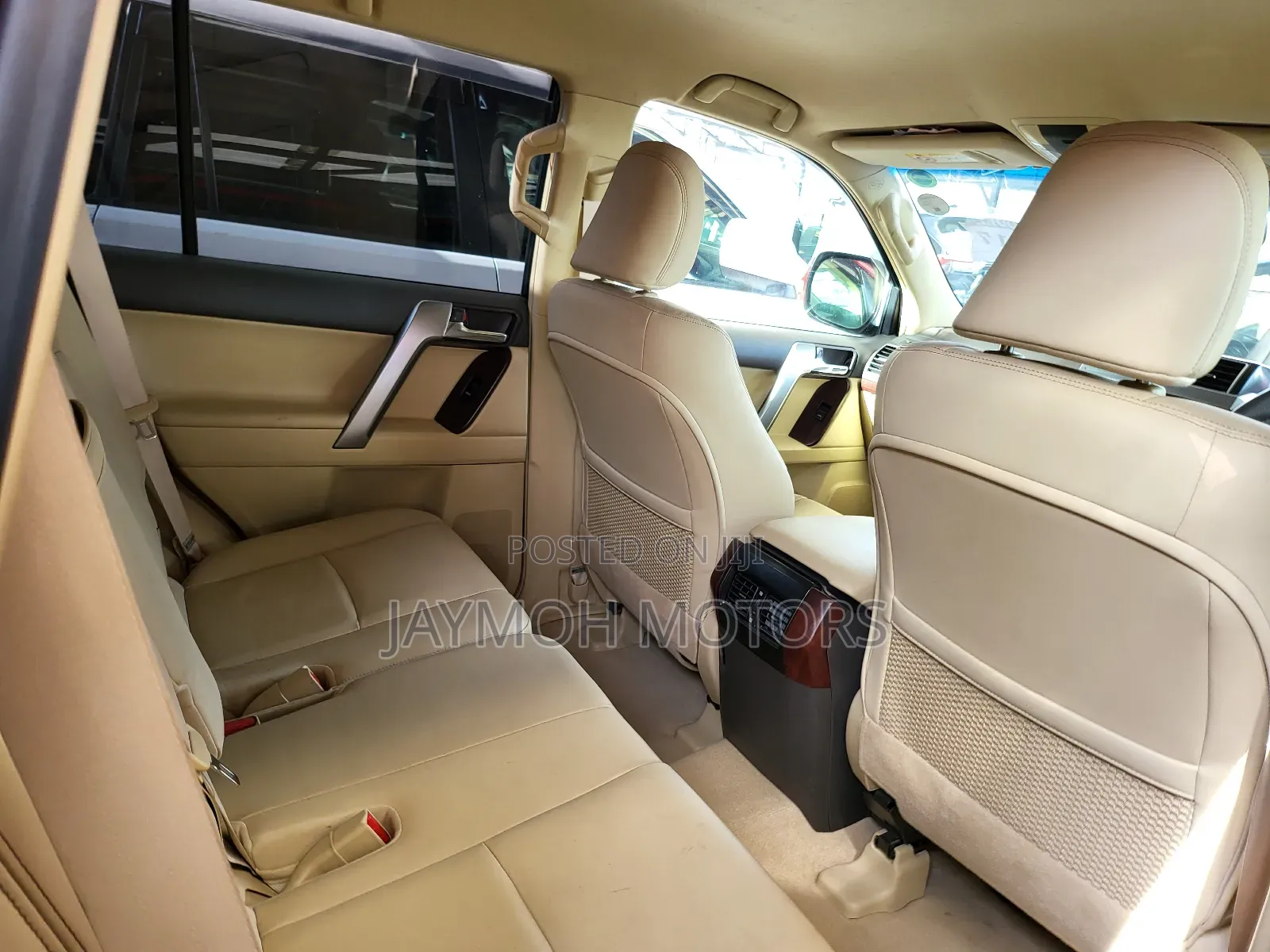 Toyota Land Cruiser Prado 2017 Red