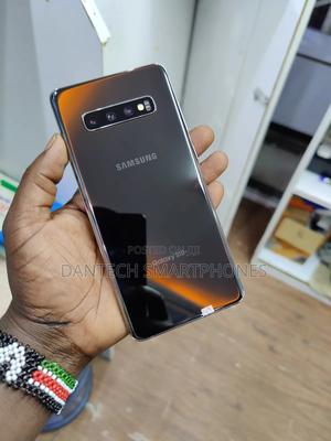 Samsung Galaxy S10 Plus 128 GB Black - main view